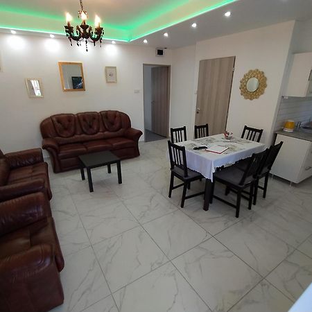 Emmabella Apartmanok Eger Pokoj fotografie